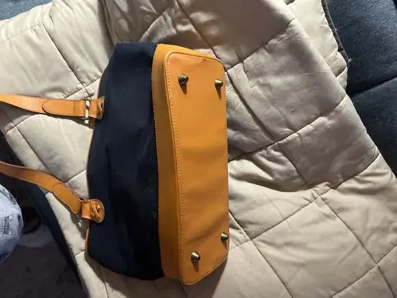 Classic Tails Library Cat Handbag Charles Wysocki Frederick the Literate Tote - Picture 4 of 4